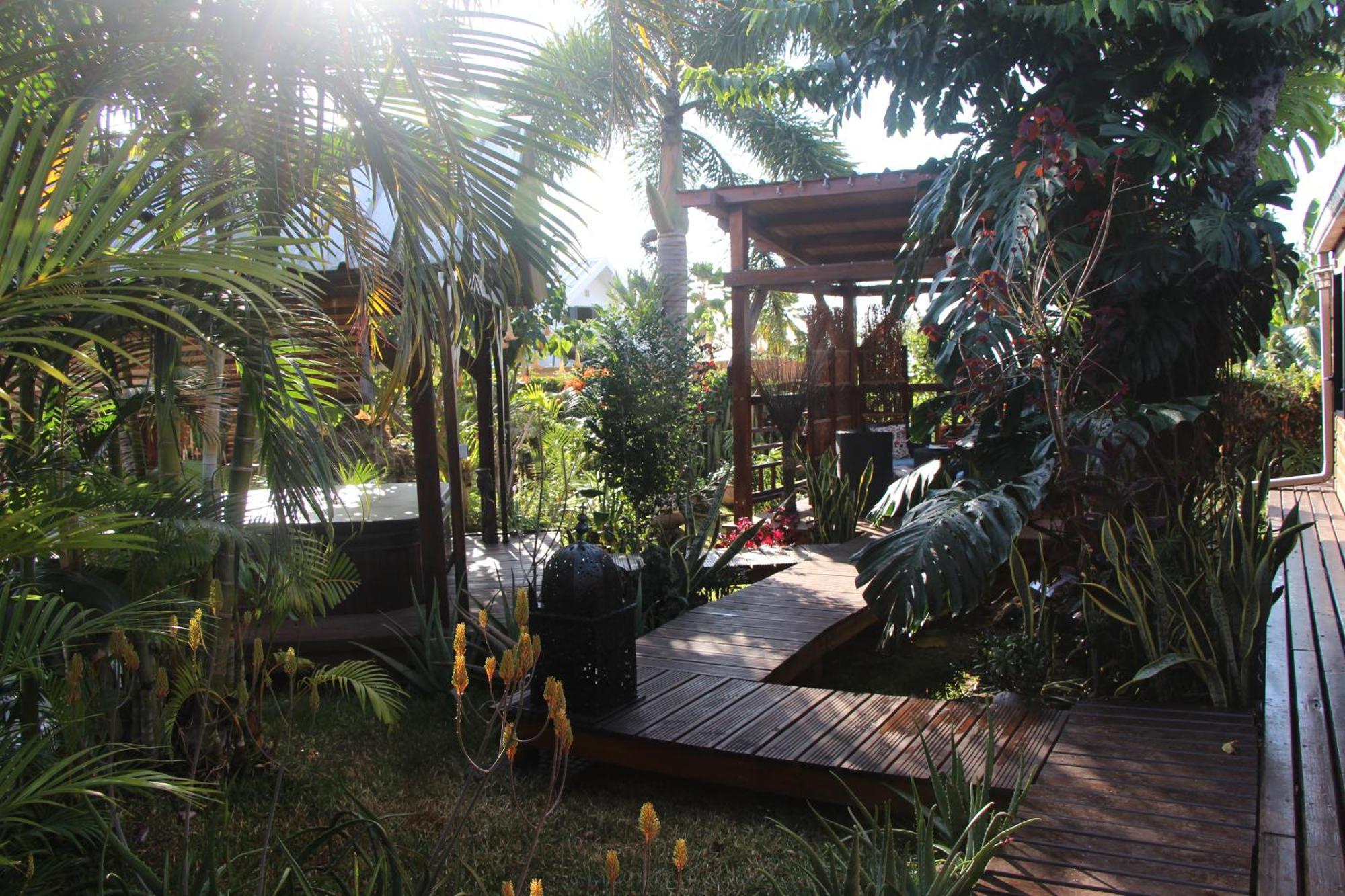 La Liane De Jade 974-Lodge Le Palissandre - Jacuzzi Privatif - Piscine Chauffee Le Bois de Nefles  Εξωτερικό φωτογραφία
